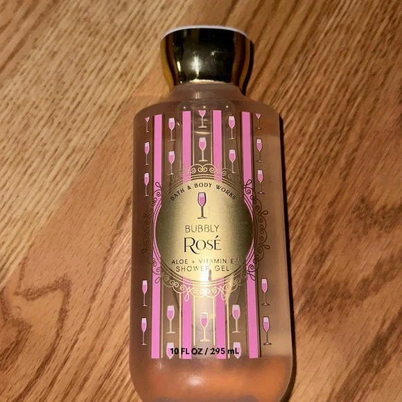BBW 2pcBubbly Rose Shower Gel